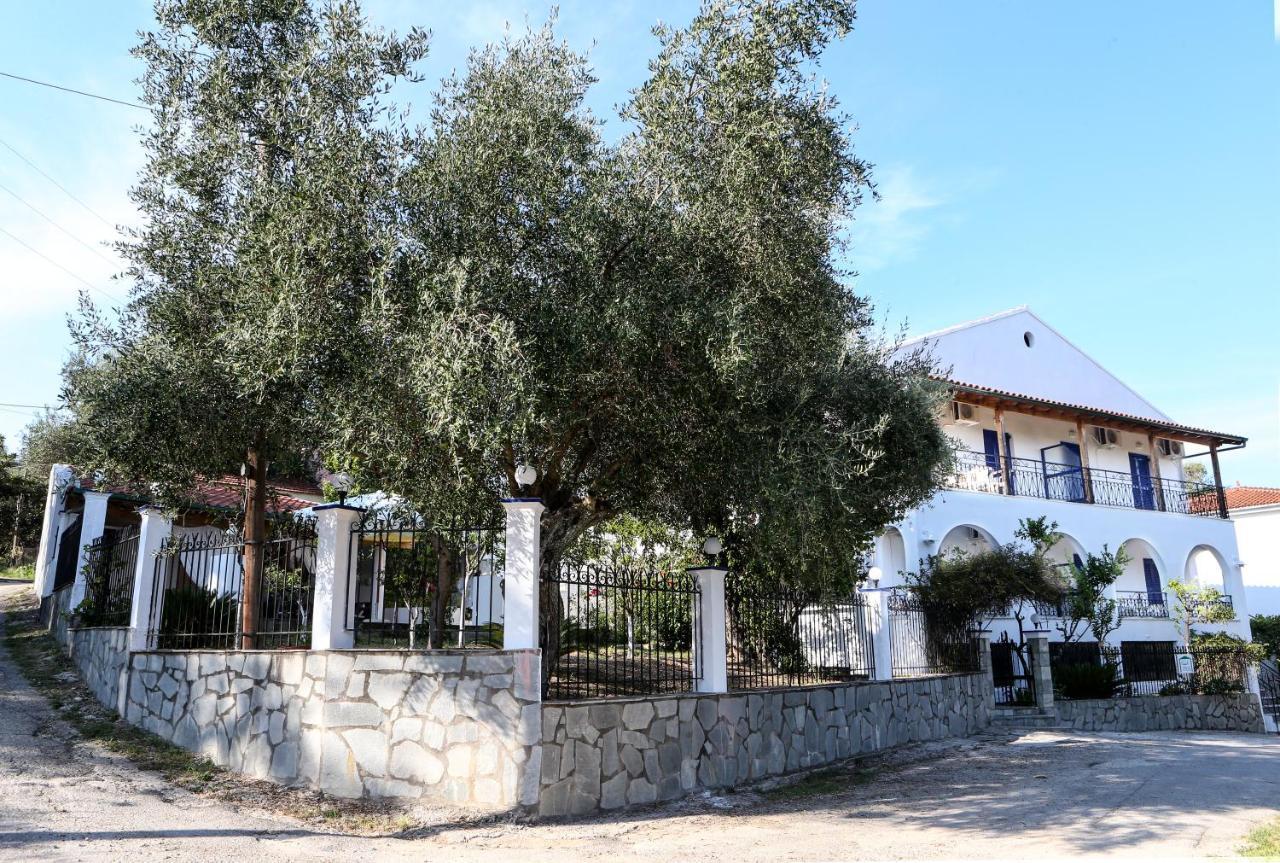 Athina Apartments Kato Korakiana Luaran gambar